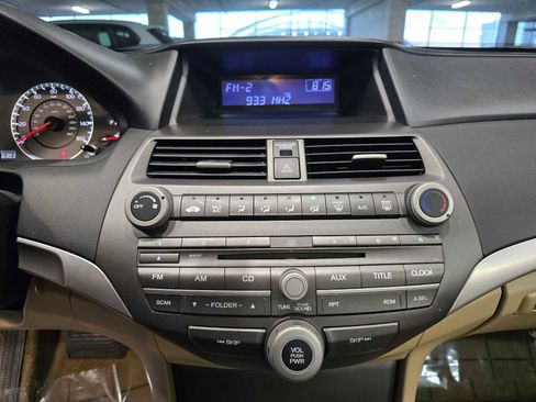 Used 2011 Honda Accord LX-P image 14