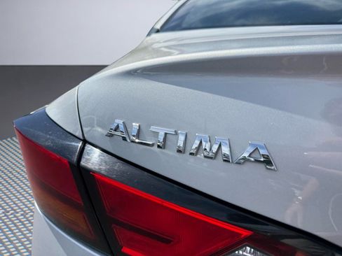 Used 2022 Nissan Altima 2.5 SV FWD image 6