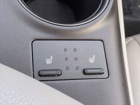 Certified 2021 Toyota Camry SE w/ Cold Weather Package FWD image 22