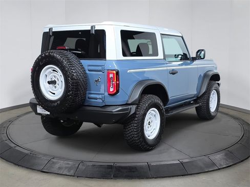 Used 2024 Ford Bronco Heritage Edition image 7