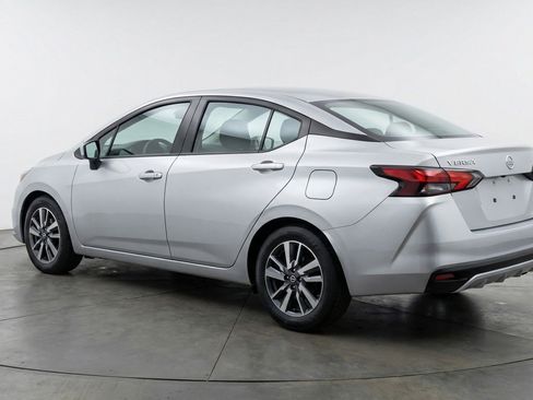 Used 2025 Nissan Versa SV FWD image 6