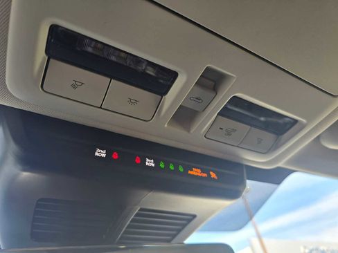 Used 2025 MAZDA CX-90 3.3 Turbo w/ Premium Sport Pkg image 35