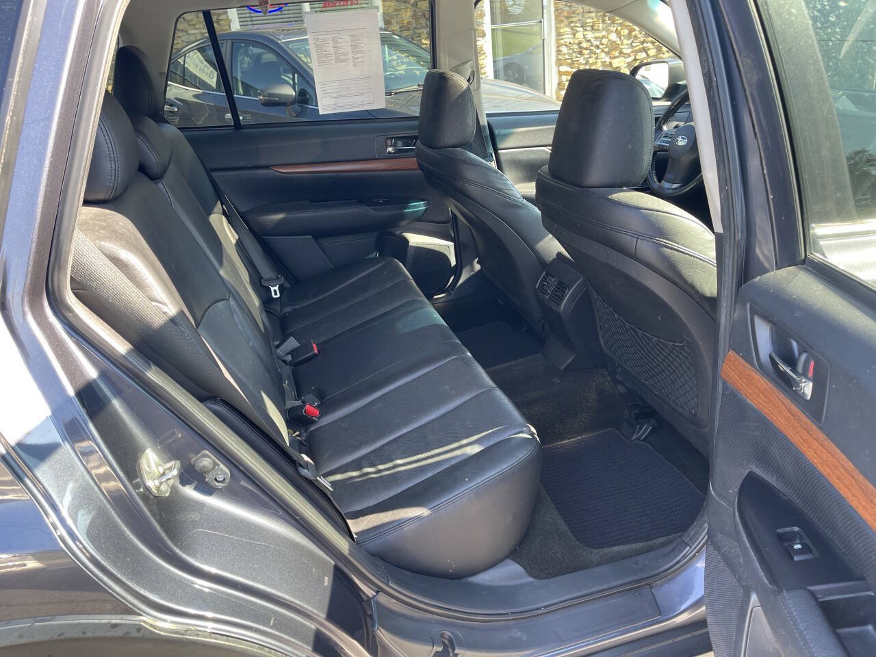 Used 2014 Subaru Outback 2.5i Limited w/ Moonroof Package AWD/4WD image 11