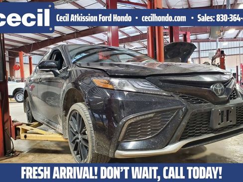 Used 2024 Toyota Camry XSE FWD image 1