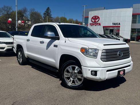 Used 2017 Toyota Tundra Platinum AWD/4WD image 1