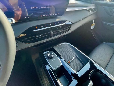 New 2026 Buick Enclave Sport Touring image 12