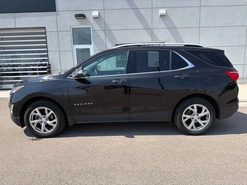 Used 2020 Chevrolet Equinox Premier AWD/4WD image 3