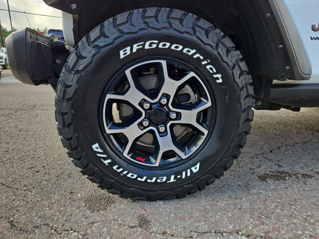 Used 2021 Jeep Wrangler Rubicon w/ Cold Weather Group AWD/4WD image 10