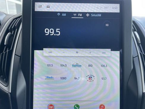 Used 2024 Ford Edge SEL w/ Convenience Package image 16