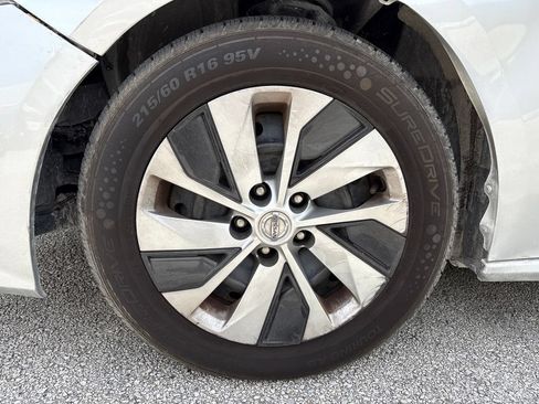 Used 2020 Nissan Altima 2.5 S FWD image 13
