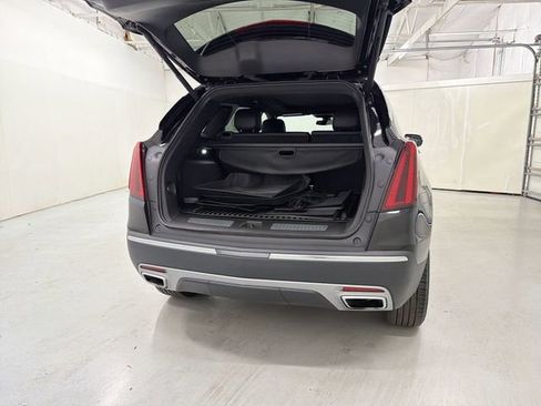 Certified 2025 Cadillac XT5 Premium Luxury w/ LPO, Floor Liner Package AWD/4WD image 27