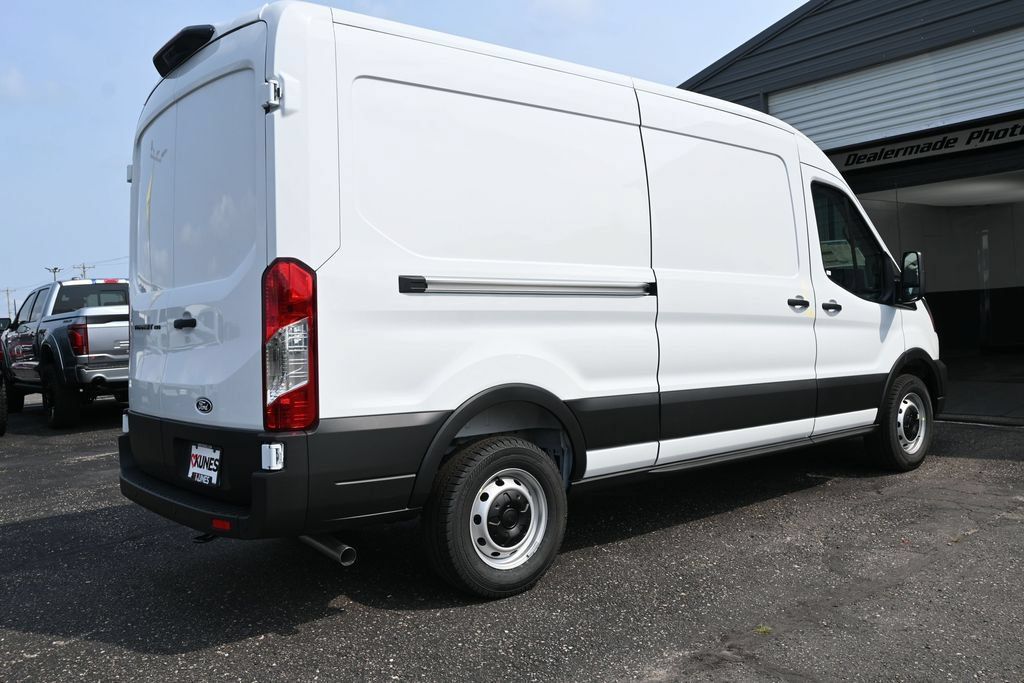 New 2026 Ford Transit 150 148 Medium Roof w/ Load Area Protection Package RWD image 3