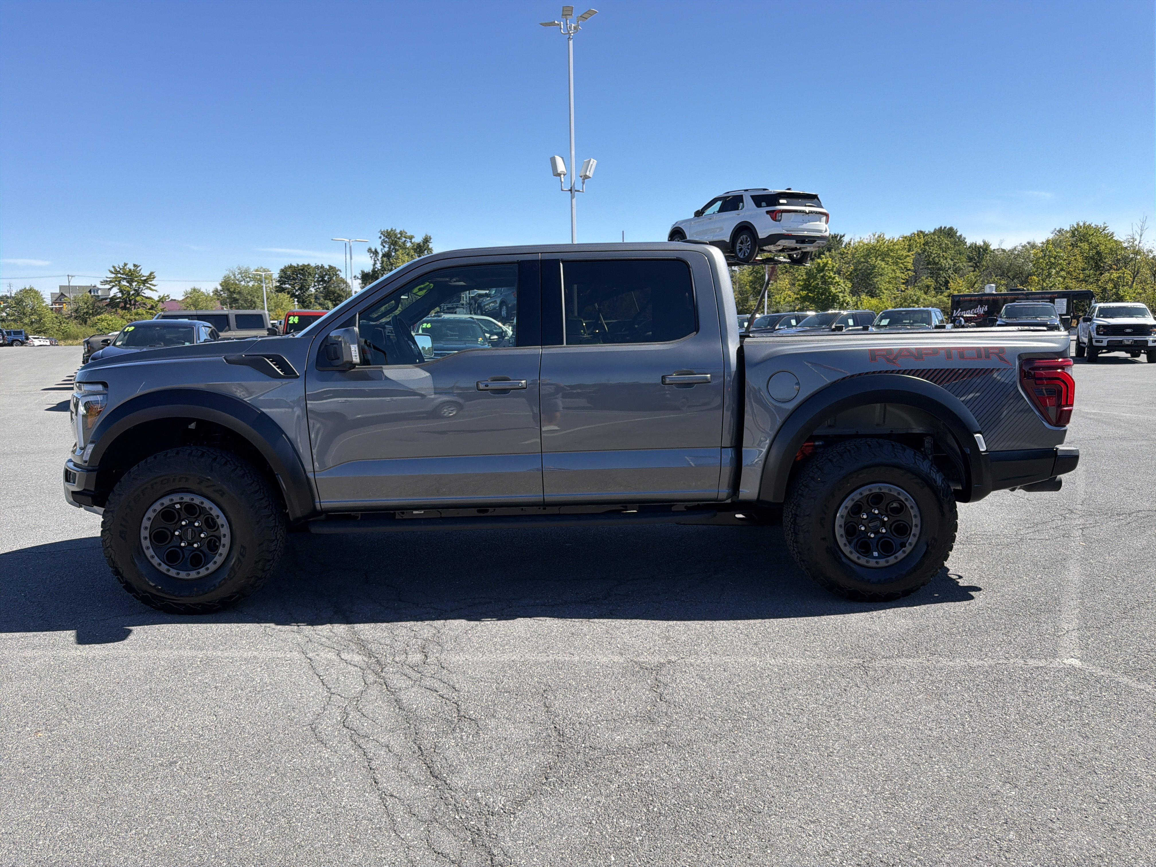Used 2025 Ford F150 Raptor AWD/4WD image 7