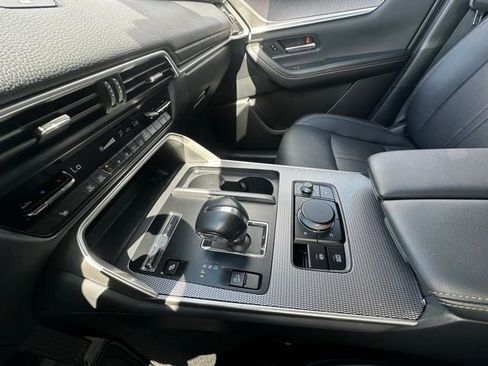 Used 2024 MAZDA CX-90 Plug-In Hybrid w/ Preferred image 28