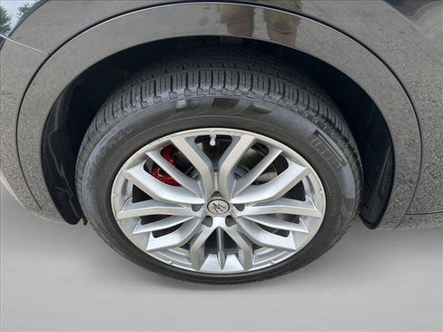 Used 2022 Maserati Levante GT AWD/4WD image 9