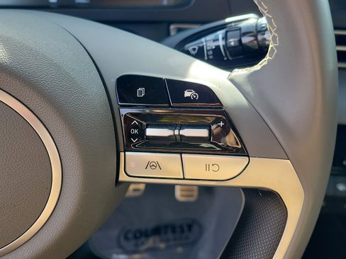 Used 2025 Hyundai Elantra Sport image 23