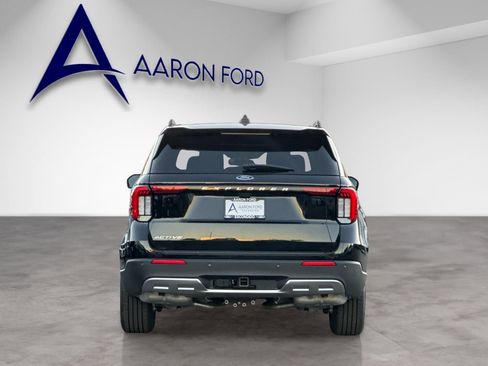 New 2026 Ford Explorer Active w/ Active Comfort Package image 5