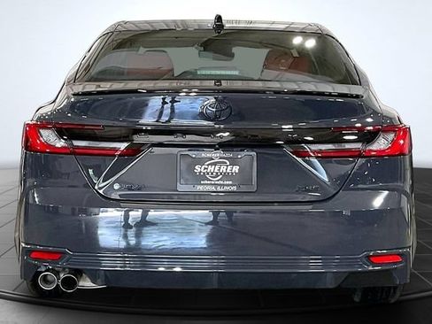 Used 2025 Toyota Camry XSE FWD image 4