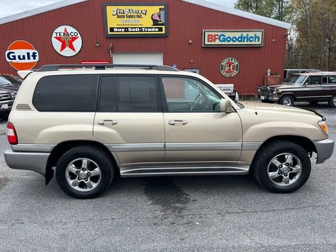 Used 2006 Toyota Land Cruiser image 2