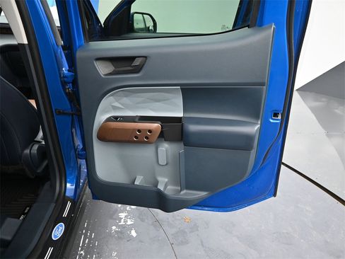 Used 2022 Ford Maverick Lariat w/ Lariat Luxury Package image 18