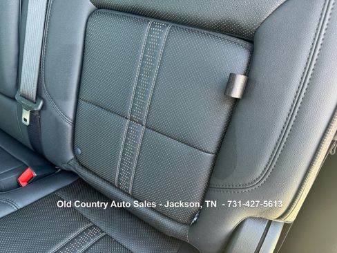 Used 2025 Chevrolet Silverado 2500 High Country w/ Midnight Edition image 37