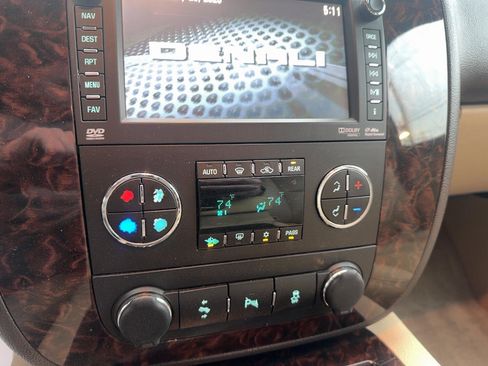 Used 2013 GMC Yukon Denali image 31