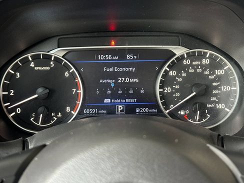Used 2025 Nissan Altima 2.5 SV FWD image 24