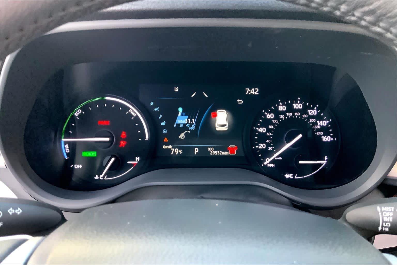 Used 2025 Toyota Sienna XLE FWD image 26