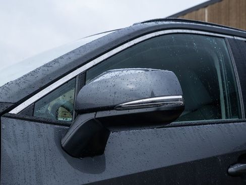 New 2025 Toyota RAV4 XLE w/ Convenience Package image 9