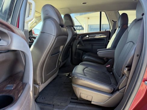 Used 2014 Buick Enclave Premium image 10