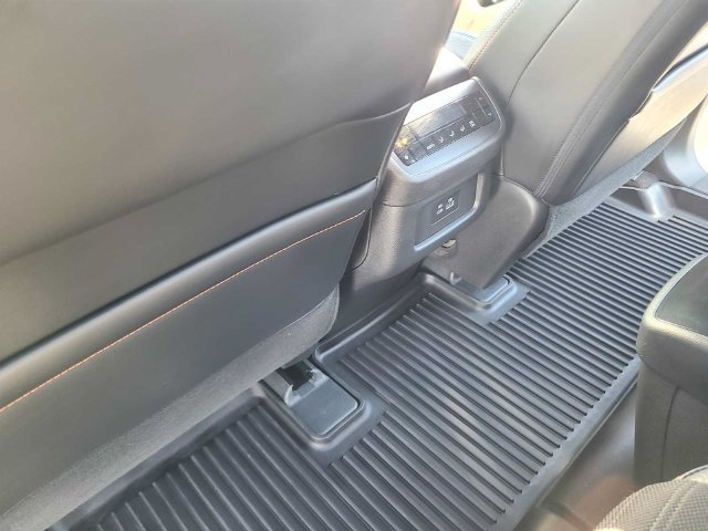 Used 2023 Nissan Pathfinder Rock Creek AWD/4WD image 28