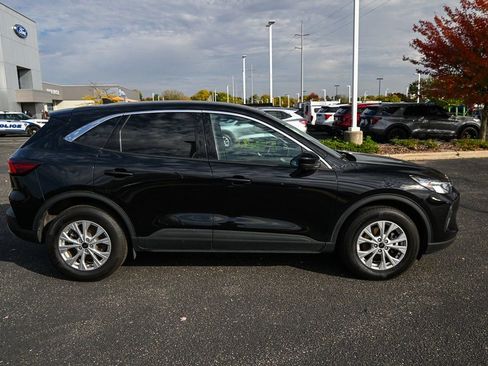 Used 2023 Ford Escape Active w/ Tech Pack #2 image 3