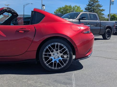 Used 2017 MAZDA MX-5 Miata RF Club w/ Appearance Package RWD image 8