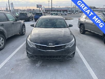 Used 2019 Kia Optima S w/ S Panoramic Sunroof Package