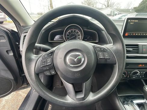 Used 2016 MAZDA MAZDA3 i Sport image 11