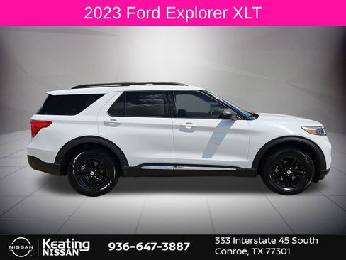 Used 2023 Ford Explorer XLT w/ Equipment Group 202A AWD/4WD image 2