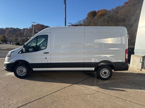 New 2026 Ford Transit 250 148 Medium Roof Extended AWD image 4