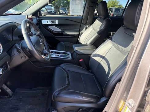 Certified 2023 Ford Explorer ST w/ Equipment Group 401A AWD/4WD image 10