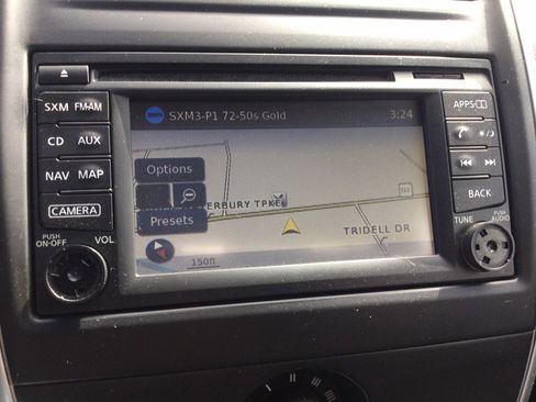 Used 2015 Nissan Versa w/ SL Tech Package FWD image 31