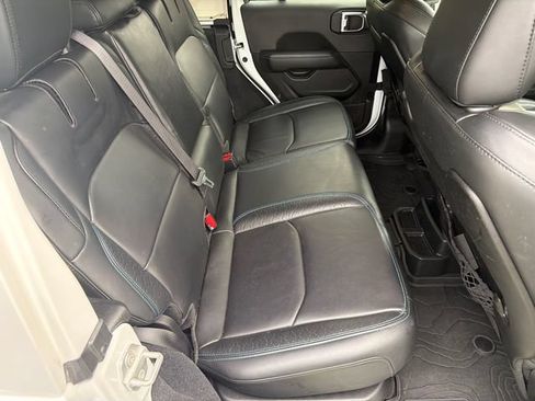 Used 2024 Jeep Wrangler High Altitude AWD/4WD image 18