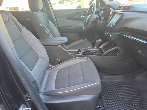 Used 2021 Chevrolet TrailBlazer LT w/ Convenience Package FWD image 29