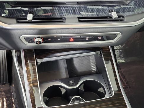 Certified 2023 BMW X7 xDrive40i w/ Premium Package image 21