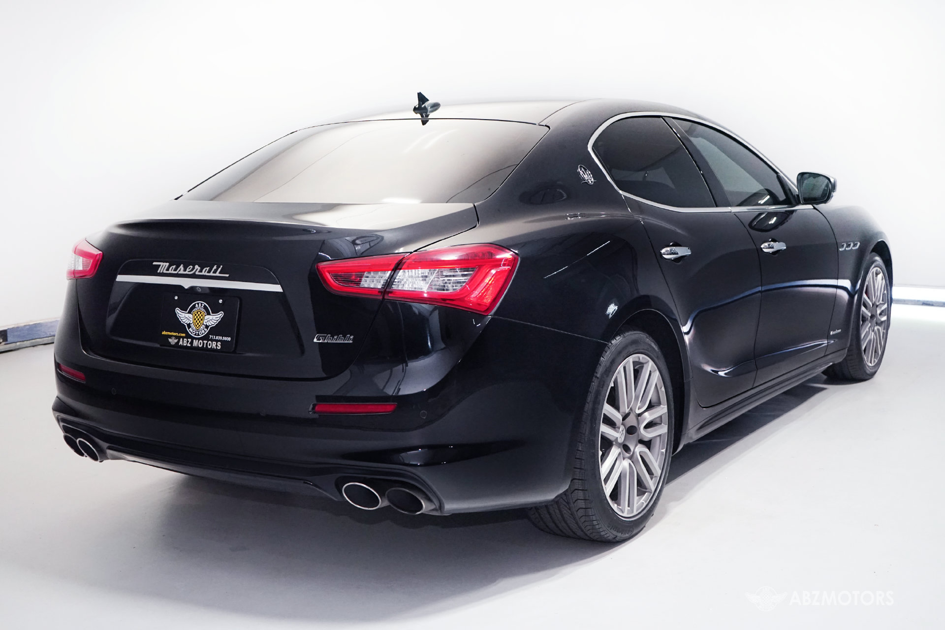 Used 2018 Maserati Ghibli GranLusso RWD image 5