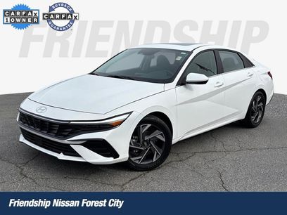 Used 2024 Hyundai Elantra SEL w/ Convenience Package