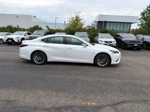 Certified 2025 Lexus ES 350 Ultra Luxury w/ Accessory Package (Z2) FWD image 22
