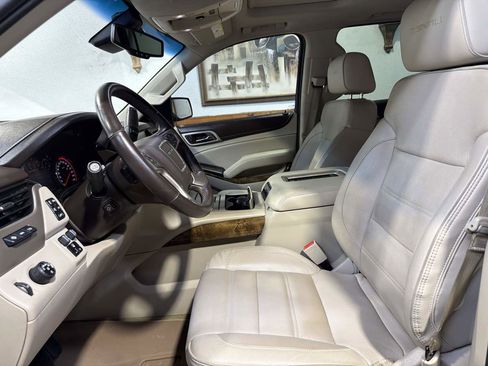 Used 2016 GMC Yukon XL Denali w/ Open Road Package RWD image 15