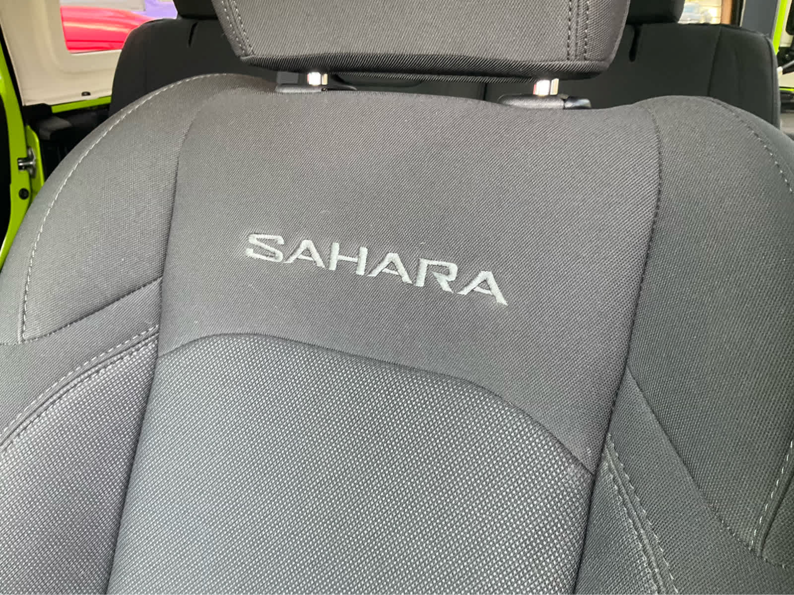 Used 2021 Jeep Wrangler Unlimited Sahara AWD/4WD image 16