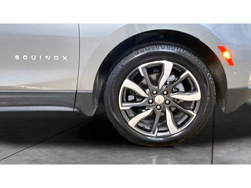 Used 2023 Chevrolet Equinox Premier image 21