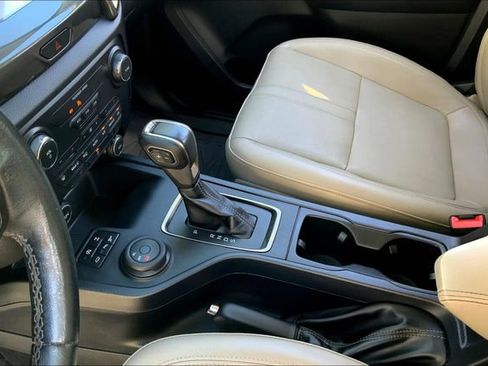 Used 2020 Ford Ranger Lariat w/ Equipment Group 501A Mid image 17