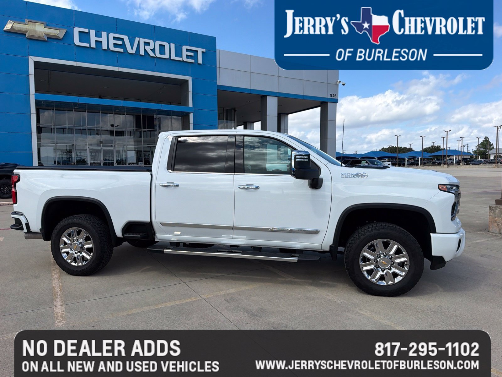 Used 2026 Chevrolet Silverado 2500 High Country w/ Technology Package AWD/4WD image 4